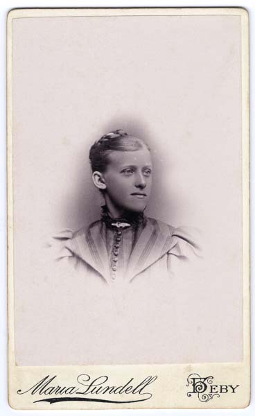 Berhanrdina Elisabet Pettersson ca 1893 - 220A - Grosshandlaren