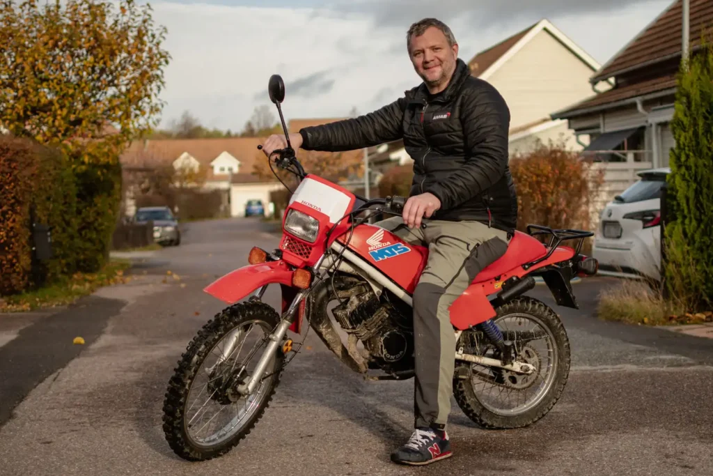 Honda-MT5-1991 - RIM Digital Sitter på min röda och vita Honda MT5, årsmodell 1991.